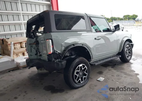 2023 Ford Bronco Outer Banks z USA, uszkodzony, nr VIN 1FMDE5AH9PLB81933